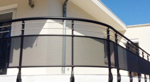 Athos toles perforees et lasers garde corps aluminium Portalier Verrieres Le Buisson